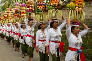 bali_procession_scaled