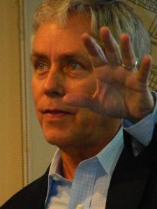 Carl Hiaasen at a book signing for Bad Monkey.