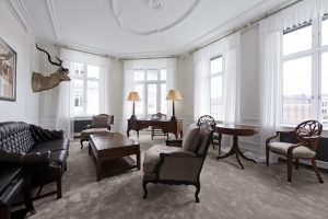 Living room of the Blixen Suite at Hotel DÁngleterre in Copenhagen.