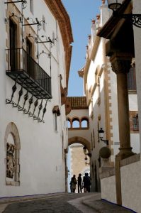 A GPS mission can take you into the narrow streets of Sitges.