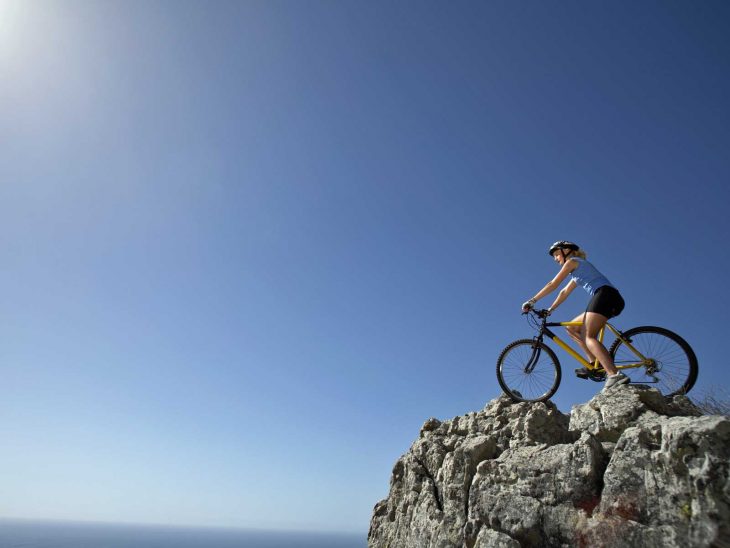 MTB on a cliff