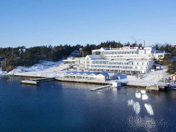 Stenugnsbaden Yacht Club is beautiful during all seasons.