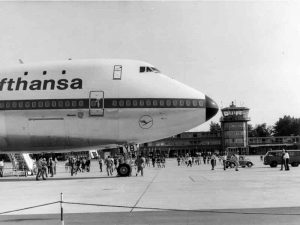 A picture of the Boeing 747-100 that Lufthansa lost in Nairobi in 1974.