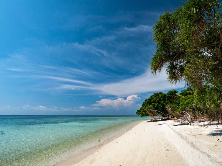 Beach at Lankayan Island, Malaysia.